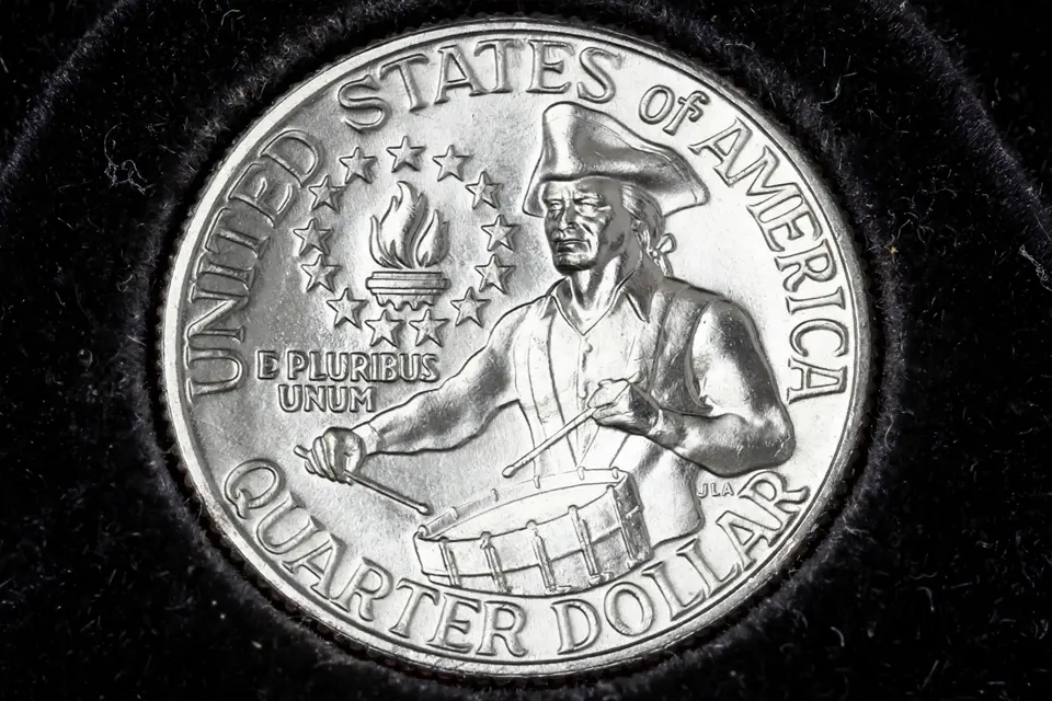 how much is a bicentennial quarter worth — 1976 Bicentennial quarter reverse with the colonial drummer boy design